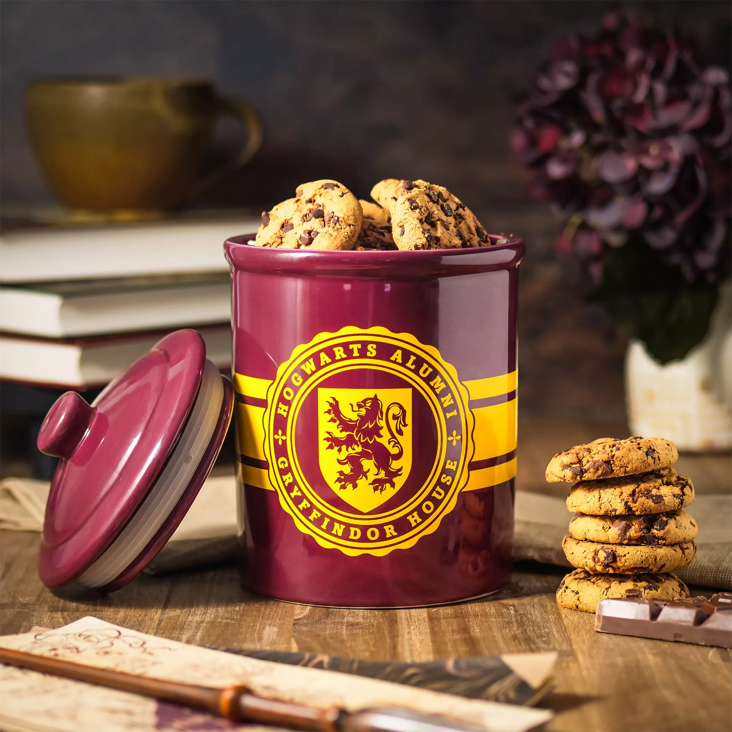 Gryffindor Hogwarts Alumni Cookie Jar - Harry Potter
