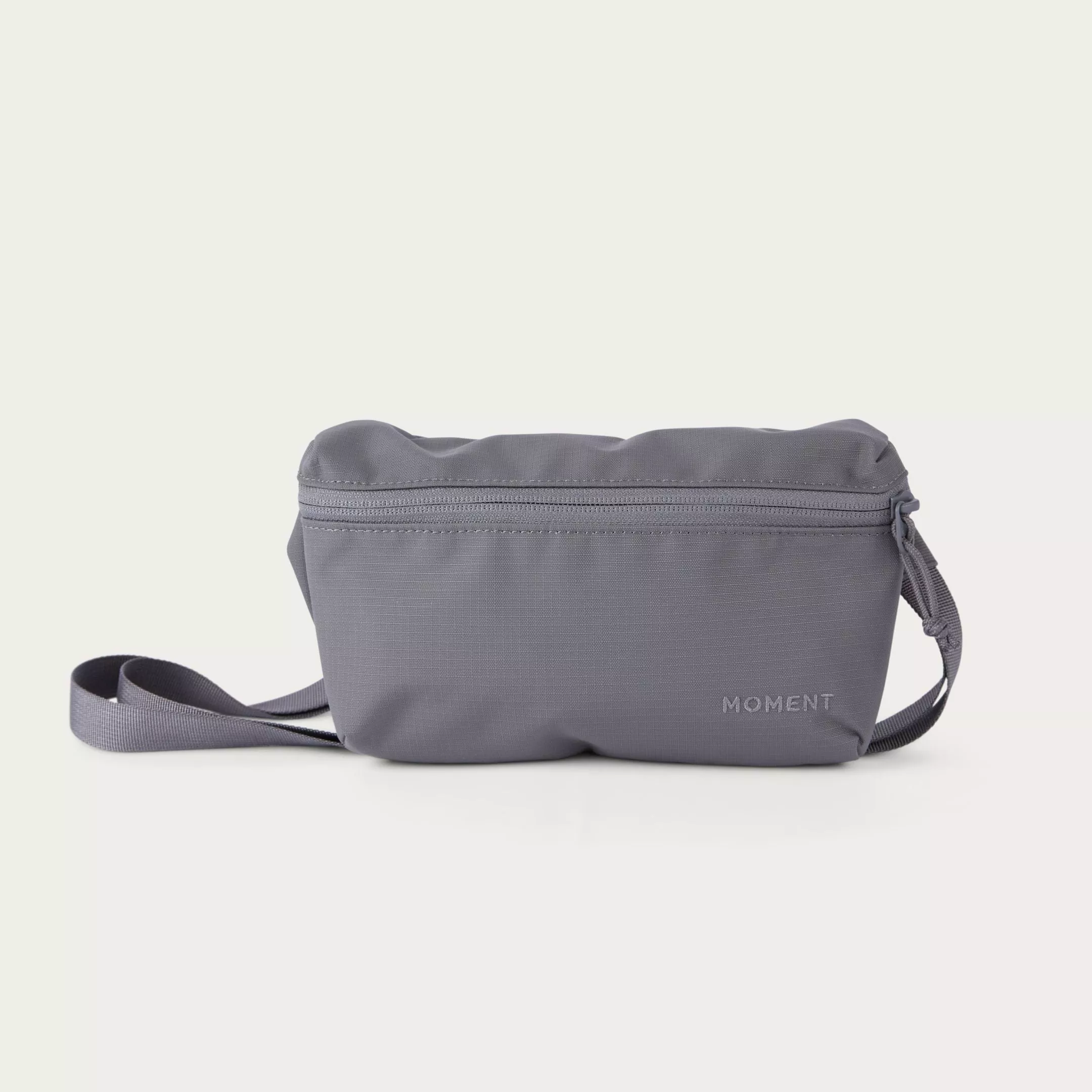 Moment Everything Sling 1L